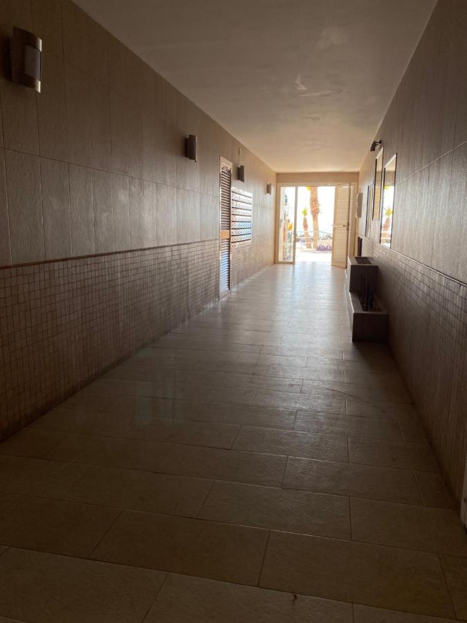 Estudio Calafin 56 فينيسترات المظهر الخارجي الصورة