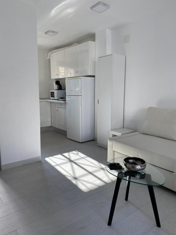 Estudio Calafin 56 فينيسترات المظهر الخارجي الصورة